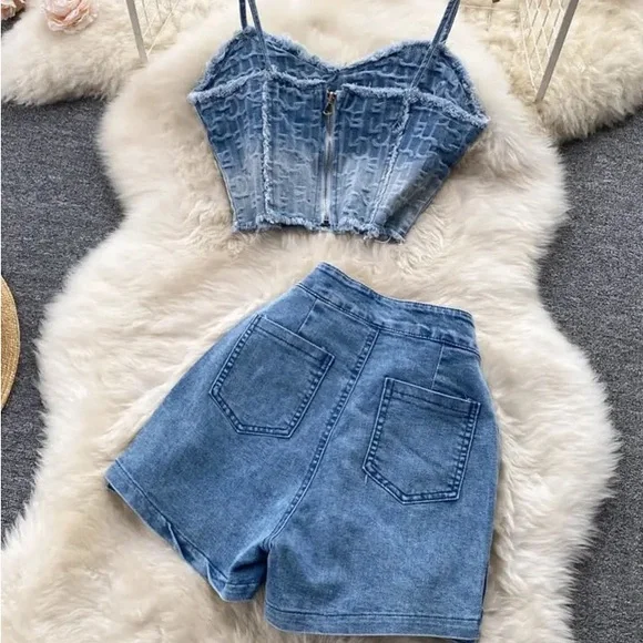 Denim two piece skirt set medium wash - Picture 6 of 9